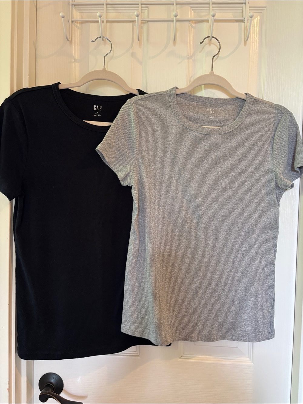 GAP Women’s Short Sleeve Crewneck Tee - Lot of 2 - Black & Heather Gray